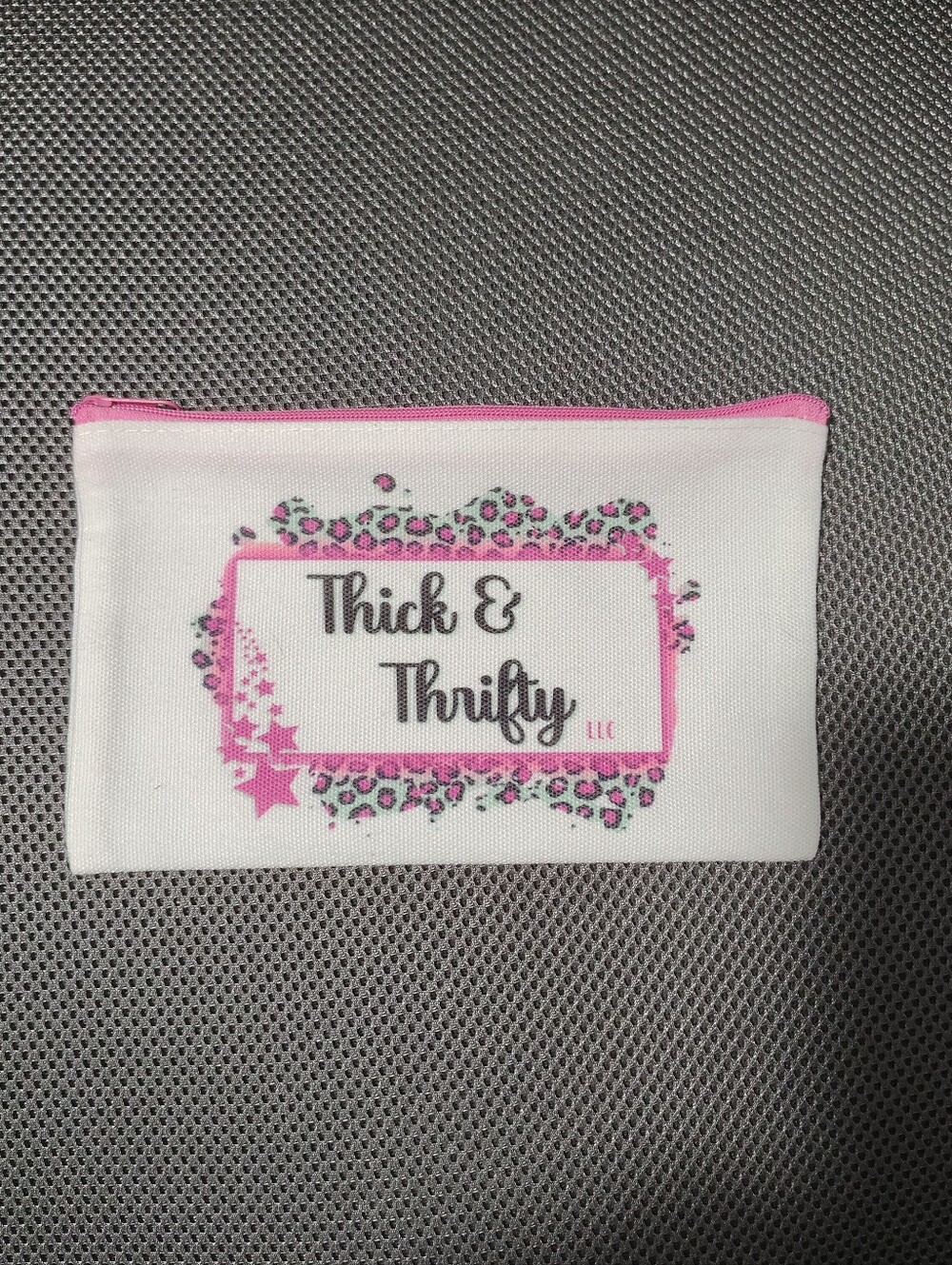 NWOT Thick & Thrifty Pink Trim Canvas Pouch